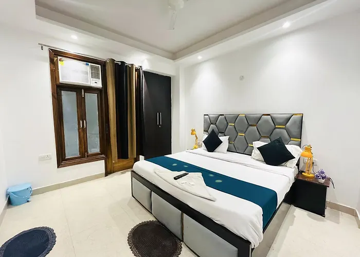Hotel In Malviya Nagar