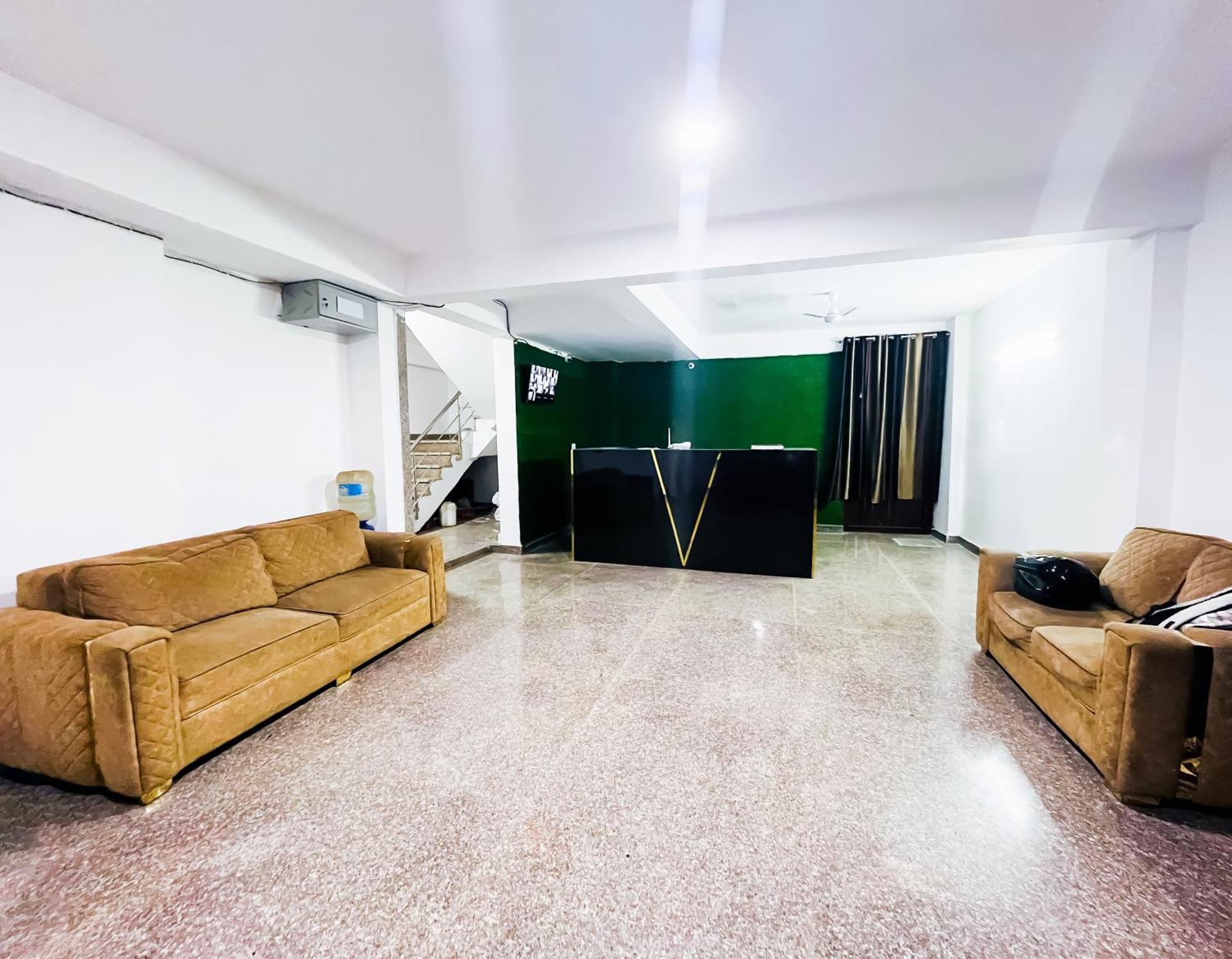 Hotel In Malviya Nagar