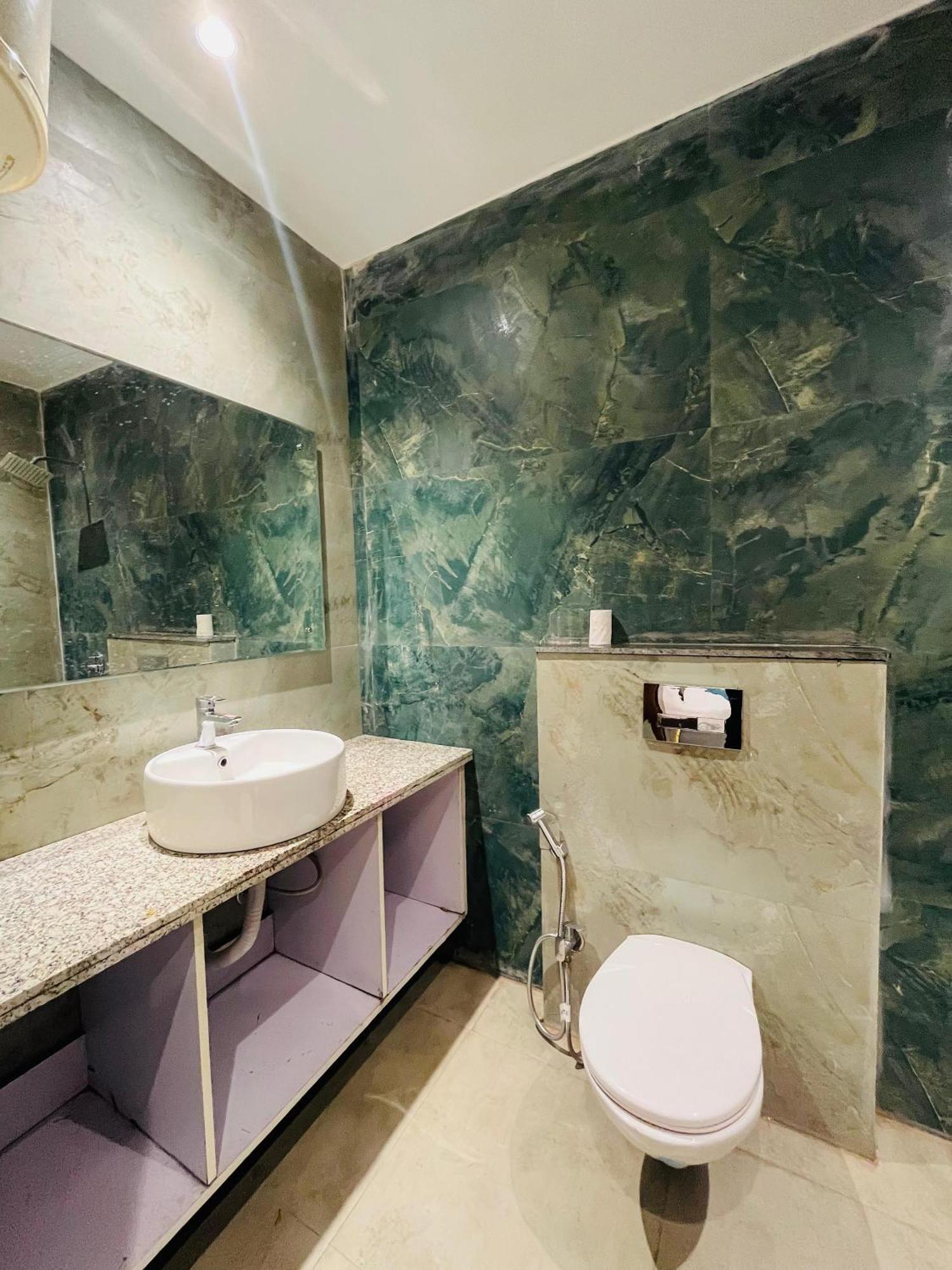 Hotel Hotel In Malviya Nagar